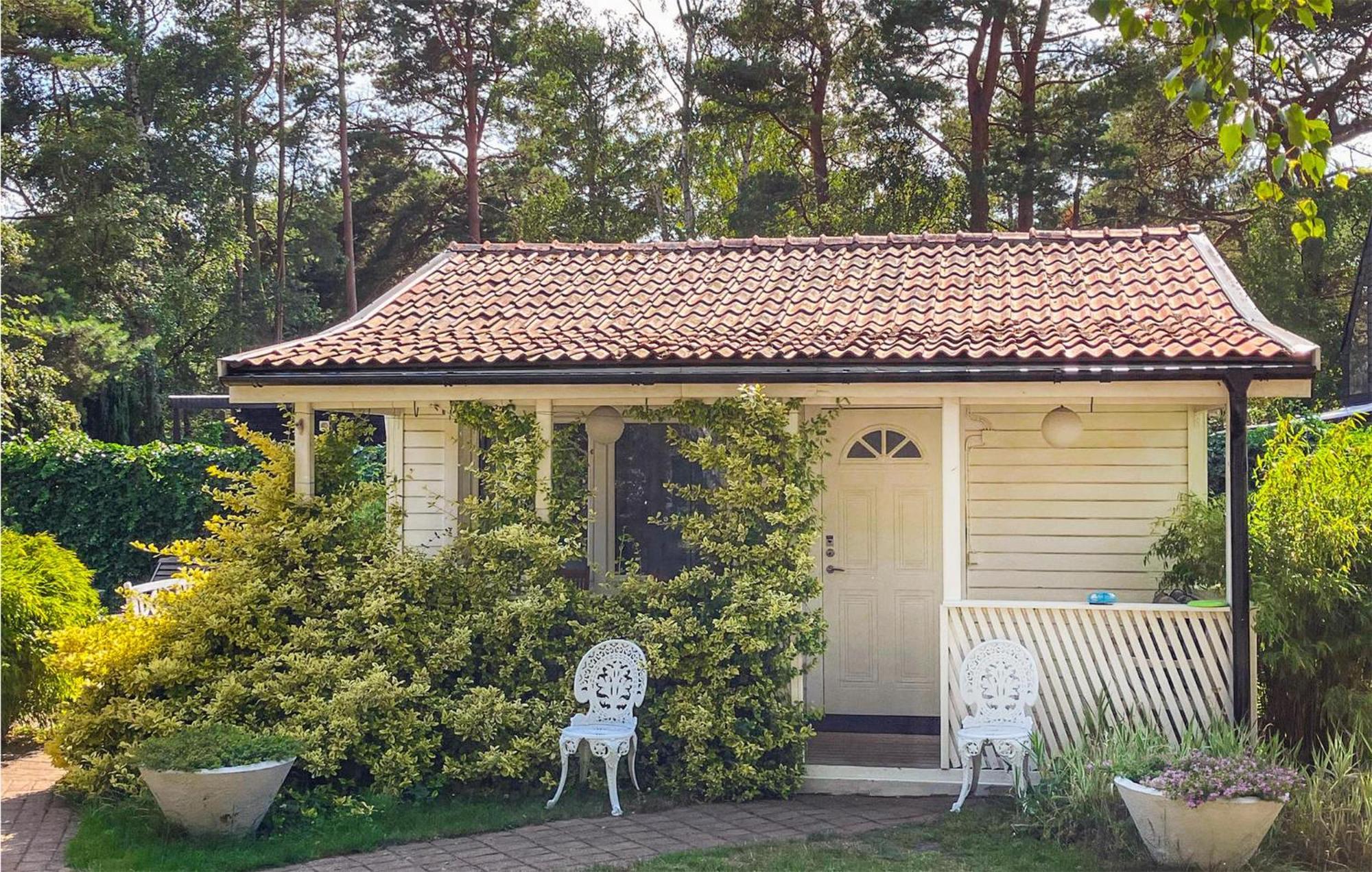 1 Bedroom Amazing Home In Hoellviken Exterior photo